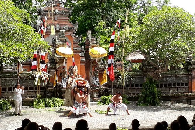 Full Day Kintamani Volcano View and Ubud Village Tour - Tegalalang Rice Terrace: The Classic Photo Stop With Real Walking