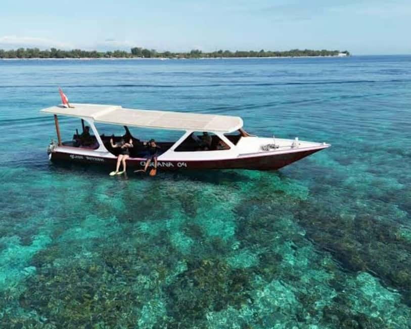 Gili Air : Sharing Snorkeling Tour + Gopro Shooting - Turtle Point on Gili Trawangan: your second turtle-focused session