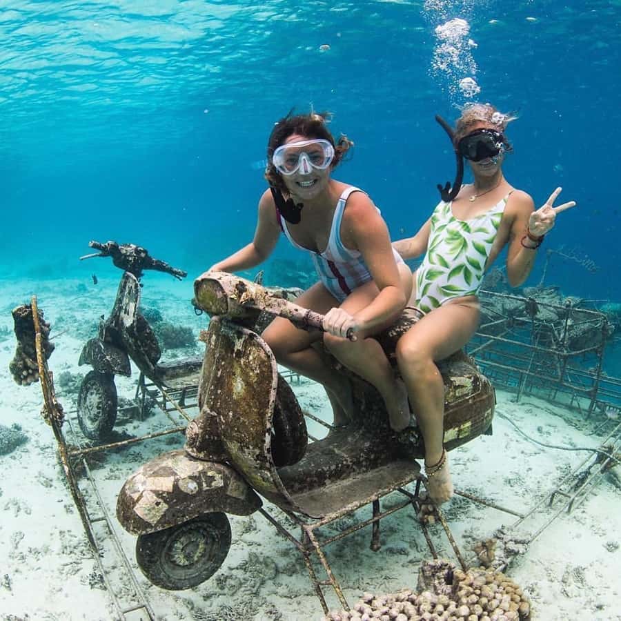 Gili Islands: Private Snorkeling Boat Tour with Local Guide - What to bring, and the rules that keep it smooth