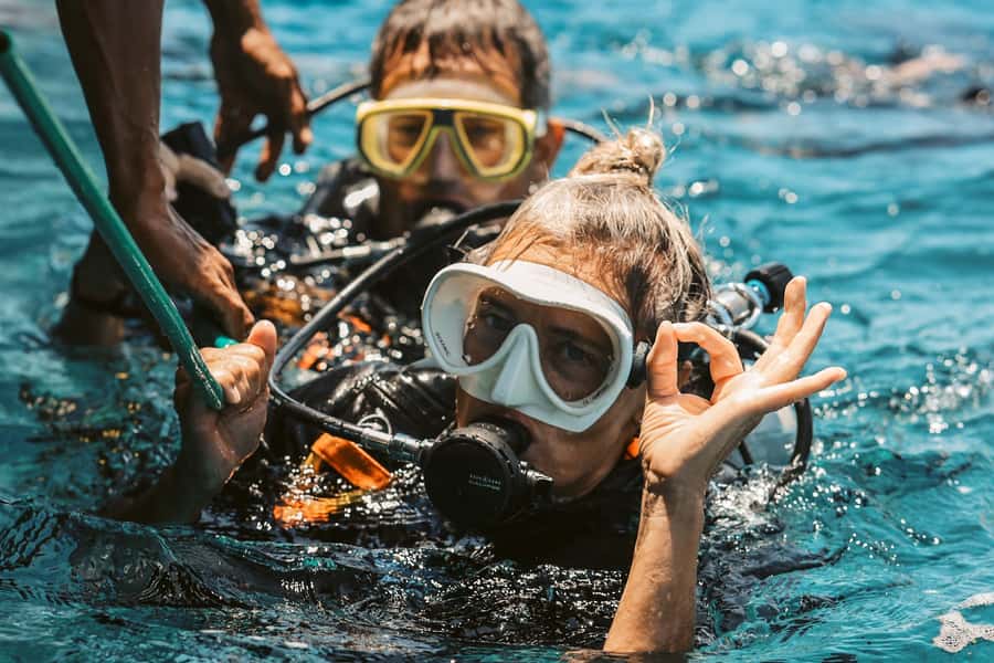 Gili Meno: Discover Scuba Diving for the first time - Should You Book This First-Time Underwater Course?