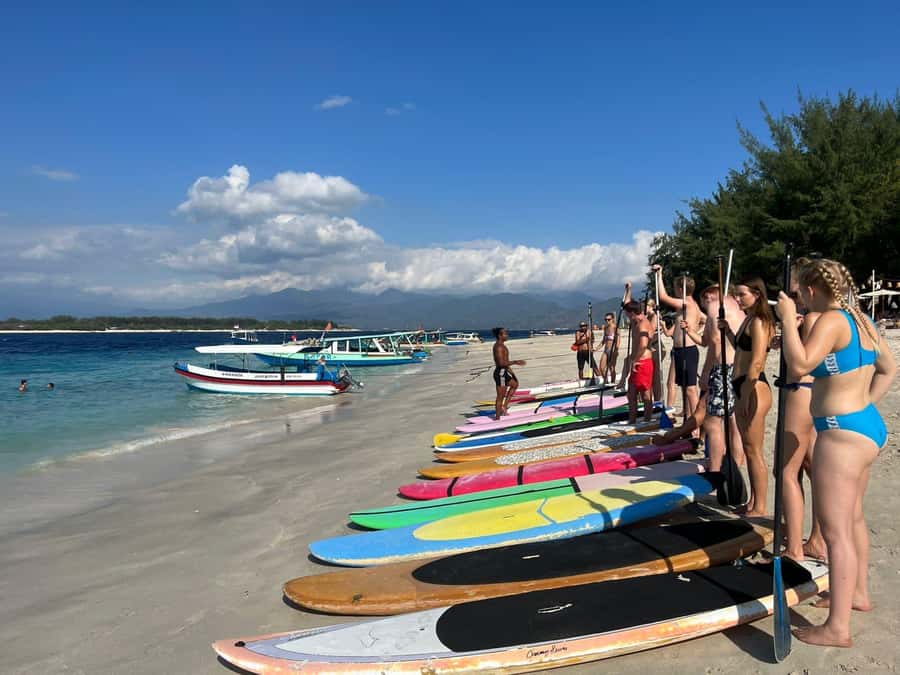 Gili SUP Or Kayak With Drone Shoot . Daylight Or Sunrise - The beginner SUP lesson, what you should focus on