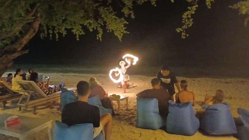 Gili Trawangan: Experience The Gili Fireshow with Cocktail - Who should book this, and who might skip it