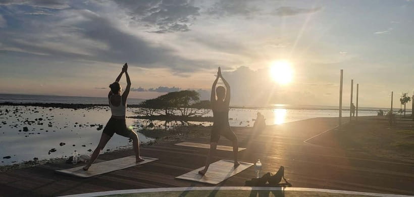 Gili Trawangan: Sunrise & Sunset Beach Yoga on Gili Island - Sunrise Yoga vs Sunset Yoga on Gili Island
