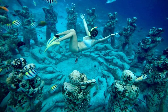 Half-Day Private Guided Snorkeling Turtles Underwater Statues - Gili Trawangan: start with the underwater Vespa and statue-style scenes