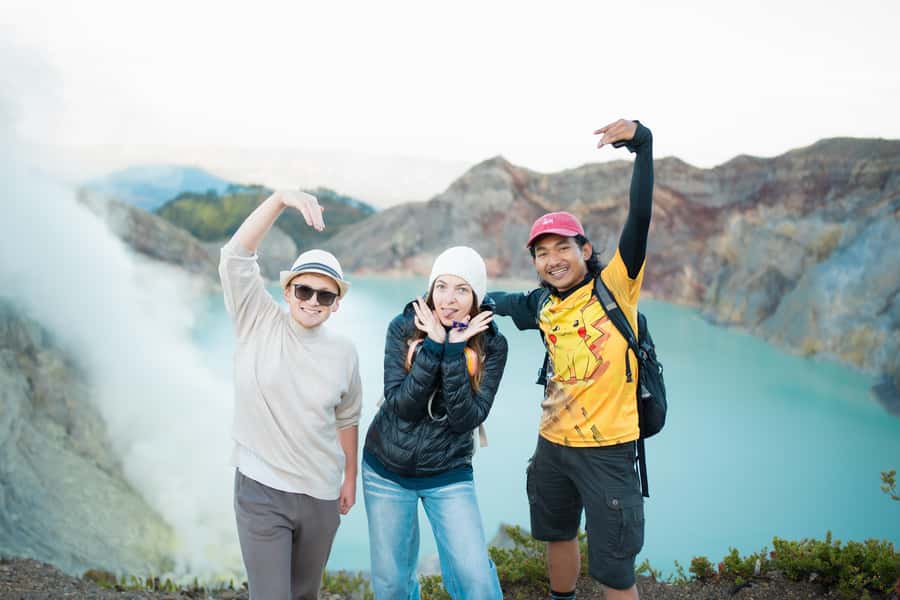 Ijen Crater Blue Fire & Sunrise - Why Ijen Blue Fire at Night Feels So Different