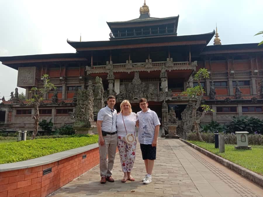 Indonesia Miniature in Park and Jakarta Highlights Tour - Who should book this tour, and who should skip it