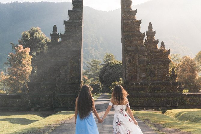 Instagram Tour in Bali: The Most Beautiful Spots - Stop 3: Wanagiri Hidden Hills for bird’s nest, swing shots, and lake views