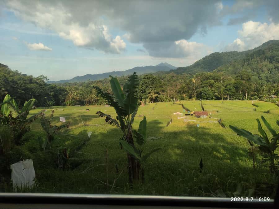 Jakarta: Active Volcano, Waterfall &beautiful local village - Key highlights