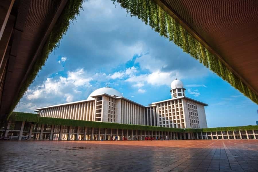 Jakarta: Half-Day Highlights Tour - Kota Intan Drawbridge and Sunda Kelapa Harbor: Jakarta’s Maritime Legacy