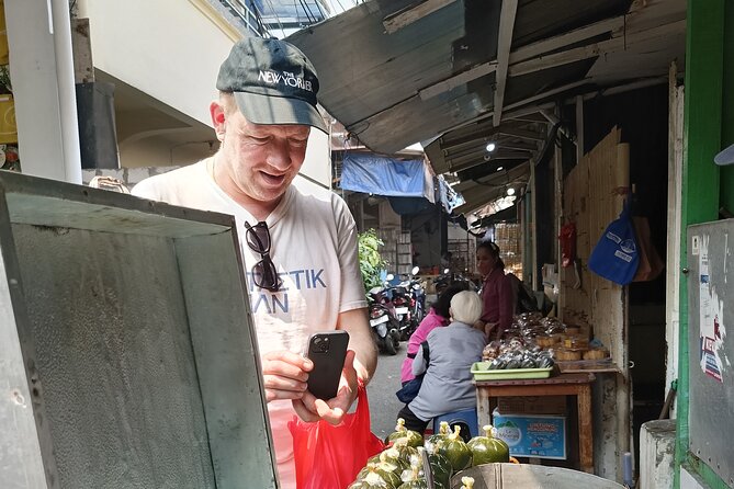 Jakarta Half-Day Sightseeing Tour To Modern City and Old Town - Istiqlal Mosque and Jakarta Cathedral: Quick Stops With Real Meaning
