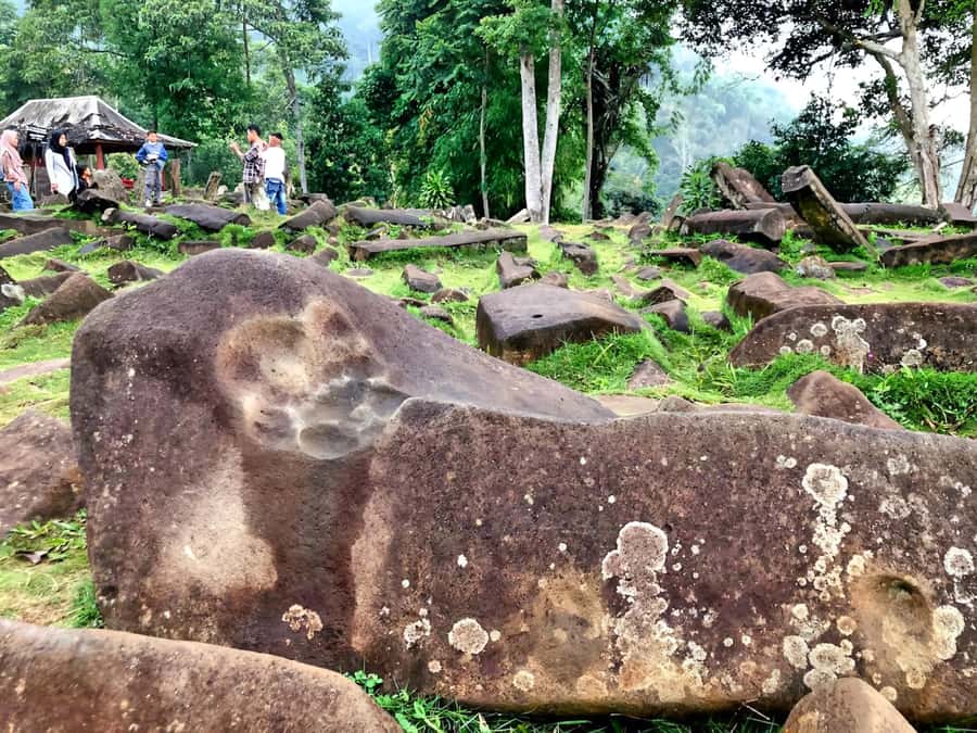 Jakarta Private Tour : Situs Gunung Padang - The Five Terraces and Megalith Stones, Explained Like a Real Place