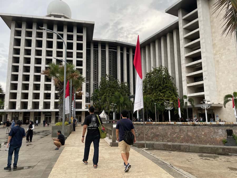 Jakarta Social and Political Walk - Starting at Jakarta Bookhive, Lapangan Banteng