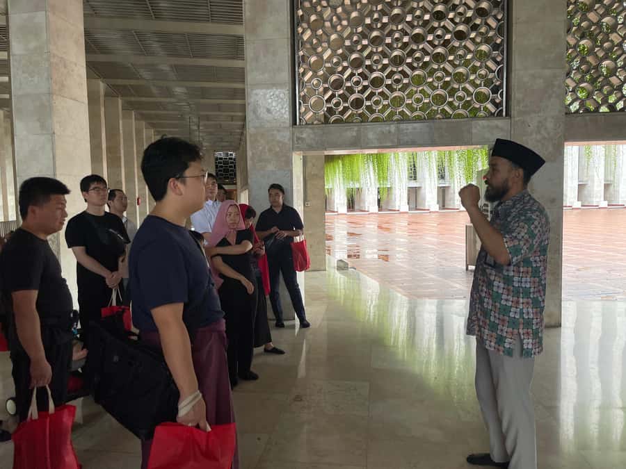 Jakarta Social and Political Walk - From State Founding to Today’s Politics