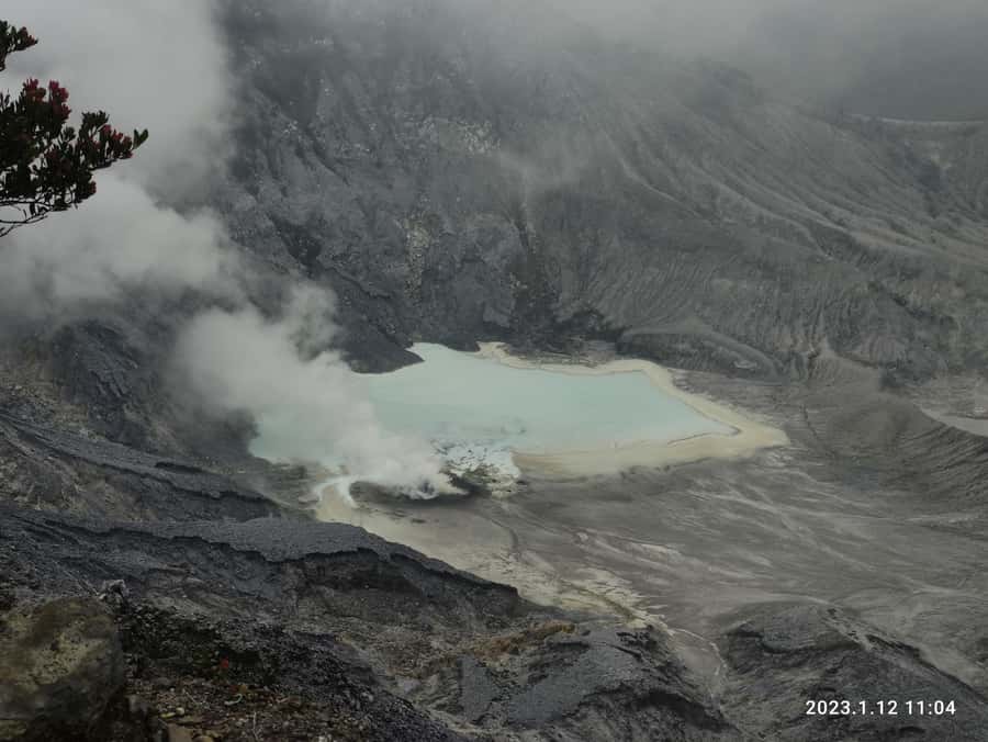 Jakarta :Volcano, HotSpring, Tea Factory, RiceField, &Coffee - Lembang Lunch Break: Fuel Up Before Tea and Hot Spring Time