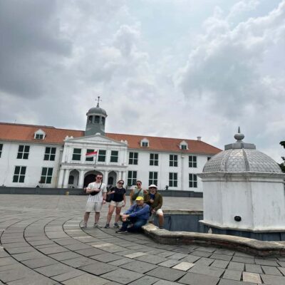 Jakarta Walking Tour: Explore Jakarta as the Locals do
