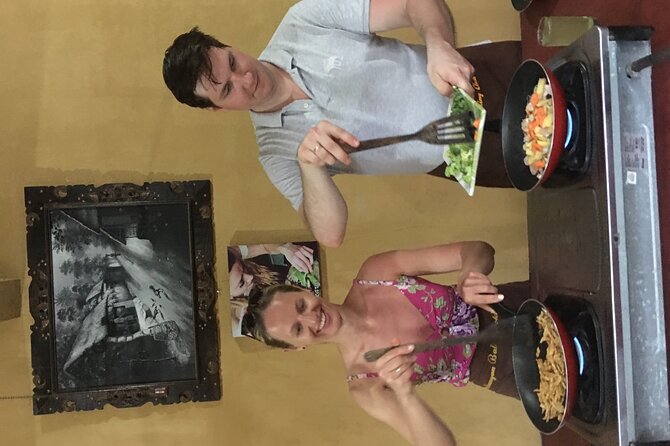 Jambangan Bali Cooking Class - Balinese daily offerings, coconut oil, and rindik music