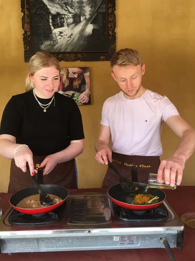 Jambangan bali cooking class with morning market tour - Inside the Balinese Home: The Setting That Makes Cooking Stick