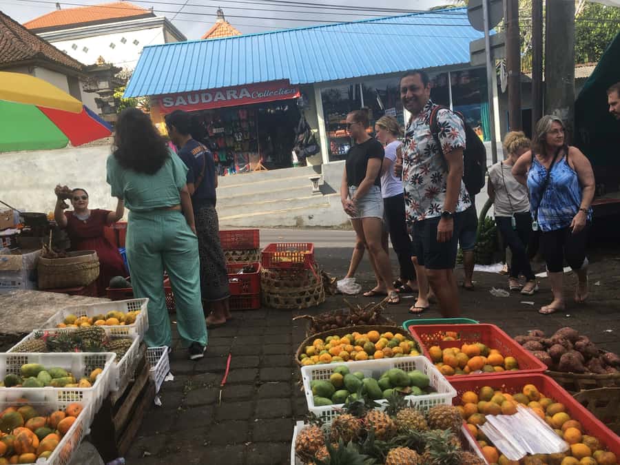 Jambangan bali cooking class with morning market tour - The Cooking Session: Traditional Techniques, You in Charge, You in Control