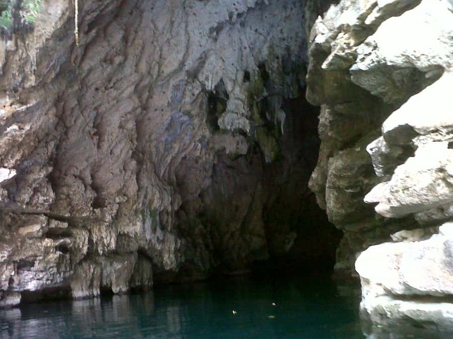 jomblang cave & pindul cave including guides, lunch & ticket - Pindul Cave: donut-boat floating, Oyo River swims, and the waterfall moment