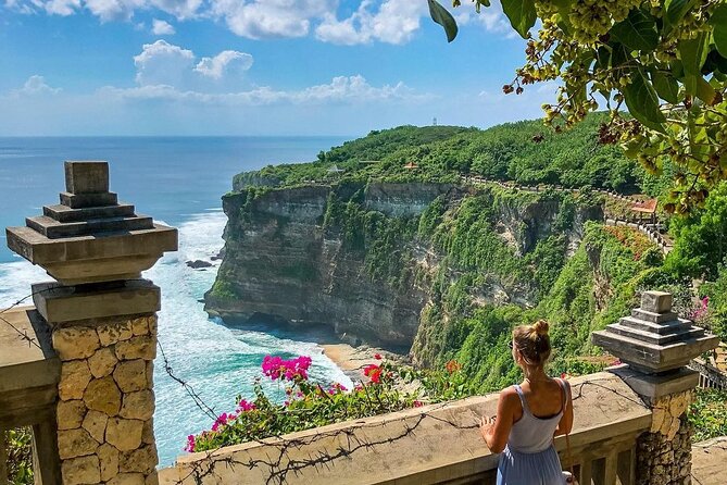 Kecak Fire Dance and Sunset at Uluwatu Temple All Inclusive - Uluwatu Temple: cliff views, cultural context, and monkey-proofing