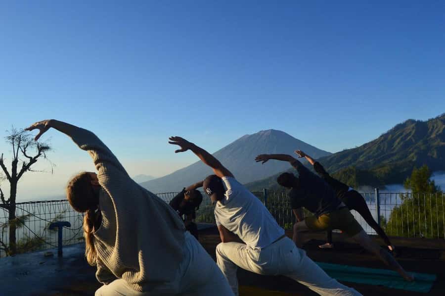 Kintamani: Sunrise Yoga, Meditation, Earth & Water Rituals - Yoga and meditation with silence walking in nature