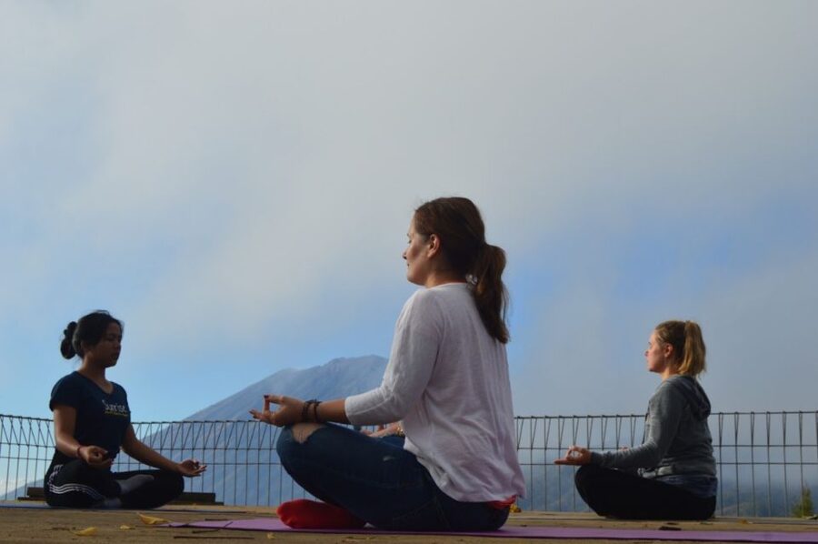 Kintamani: Sunrise Yoga, Meditation, Earth & Water Rituals - Healthy breakfast with Mount Batur views
