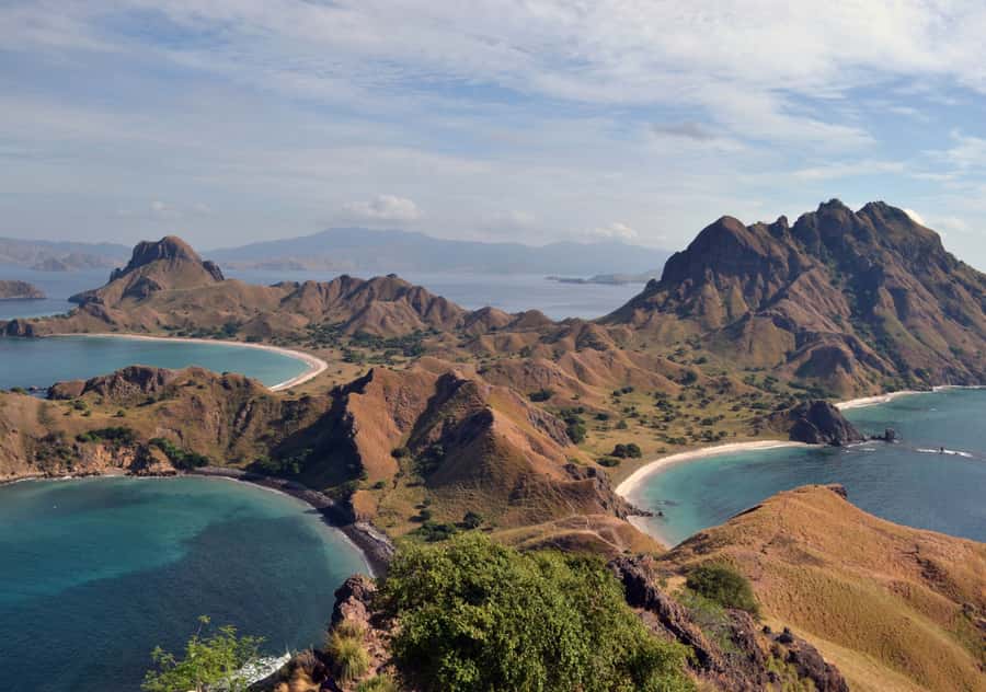 Komodo Island: Private 3-Day Tour with Boat and Hotel Stay - Getting to Labuan Bajo, then straight onto the water