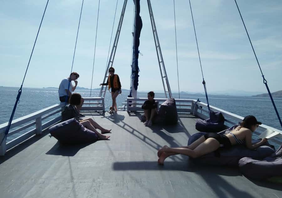 Komodo Islands: Private 2-Day Wooden Boat Tour - Guide and boat quality: the part you should verify before you lock in