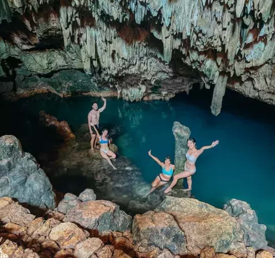 Labuan Bajo:Batu Cermin, Rangko Cave, Sylvia Hill & Waringin - A One-Day Labuan Bajo Plan That Hits Cave, Swim, and Views