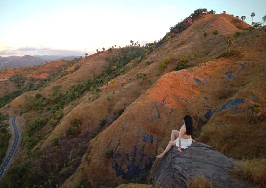 Labuan Bajo: Rangko Cave and Beach Snorkeling Half-Day Tour - Price and value: what $47 buys you in real-world time