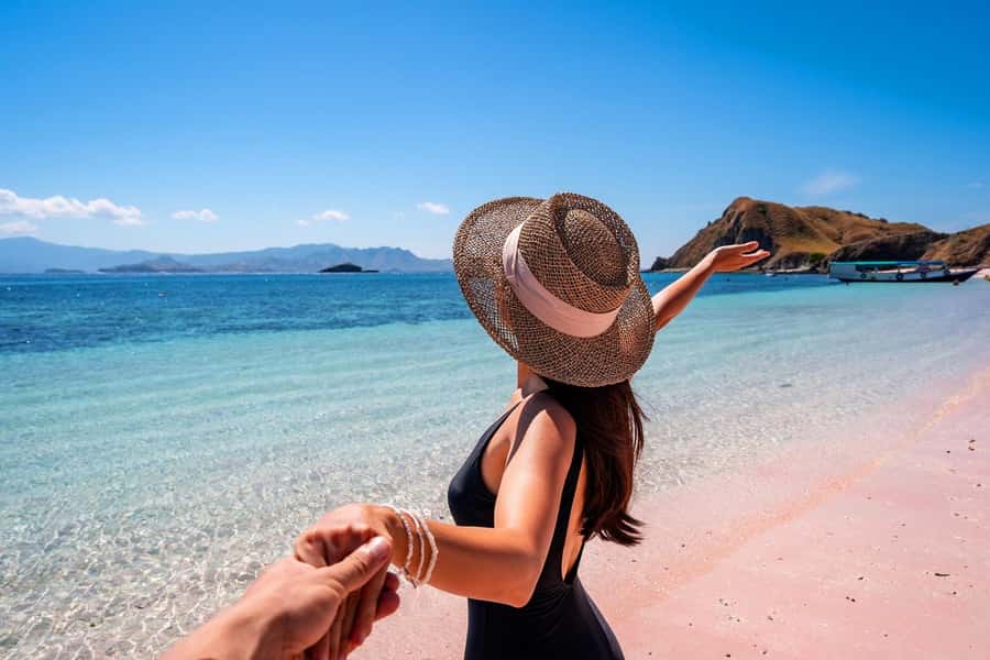 Labuan Bajo: Swim and Snorkel Komodo Island Trip with Lunch - Getting Up the Hill at Padar Island