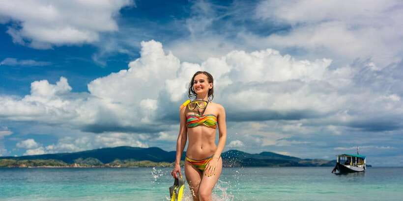 Labuan Bajo: Swim and Snorkel Komodo Island Trip with Lunch - Boat Comfort, Group Size, and Pickup Timing