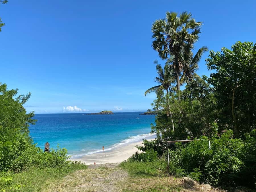 Lahangan Sweet, Tirta Gangga & Virgin Beach - Lahangan Sweet: Mount Agung views and hilltop photo spots