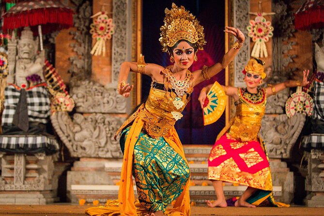 Legong Dance Show at Ubud Palace Bali - Legong Kraton at Ubud Palace, the royal-court experience you came for