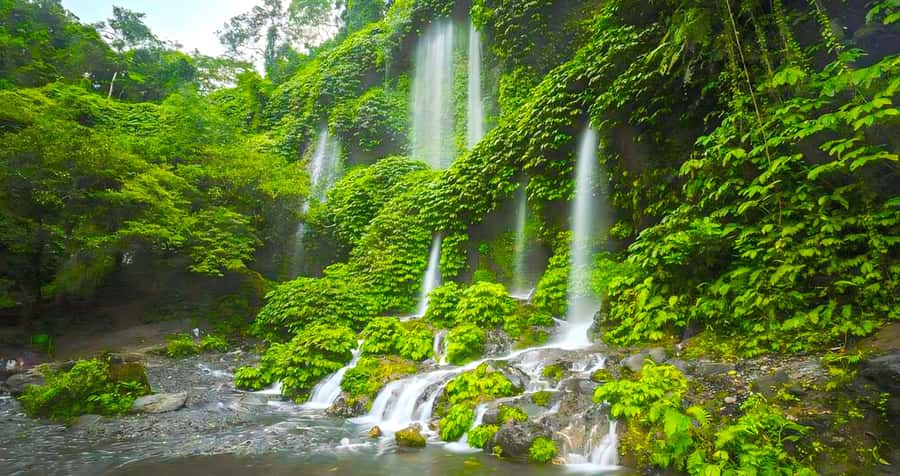Lombok: Benang Stokel, Benang Kelambu, Culture, & Beach Tour - Key points that make this Lombok day tour work