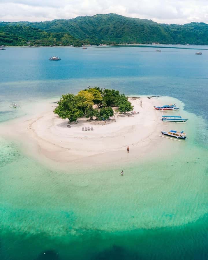 Lombok: Gili Nanggu, Sudak and Kedis Private Snorkeling Tour - Gili Kedis swimming and sunbathing, the calmer break