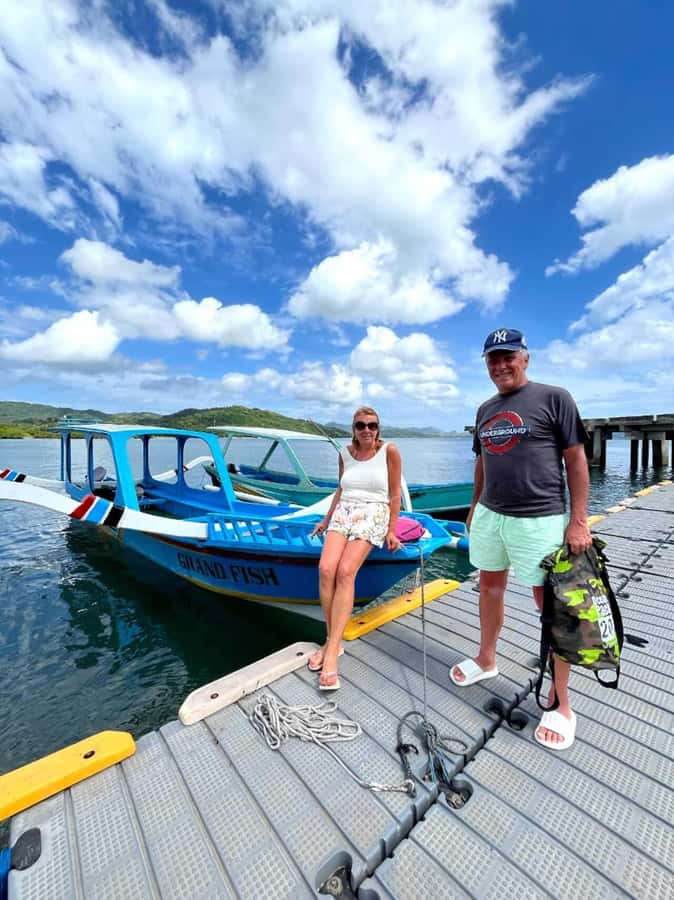 Lombok: Gili Rengit, Gili Gede, and Gili Layar Island Tour - Gili Rengit: white sand, sunbathing, and your first reef look