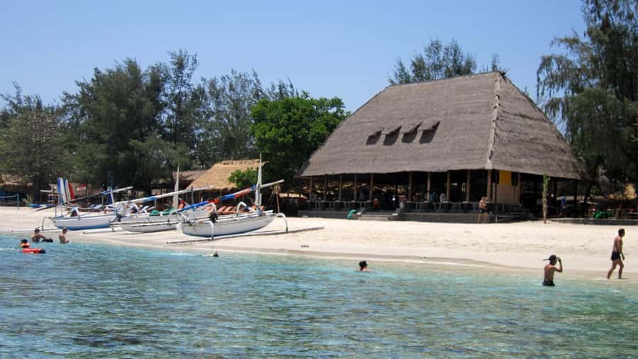 Lombok: Gili Trawangan, Meno, Air Snorkeling Trip - The Nest and turtle time at Gili Trawangan