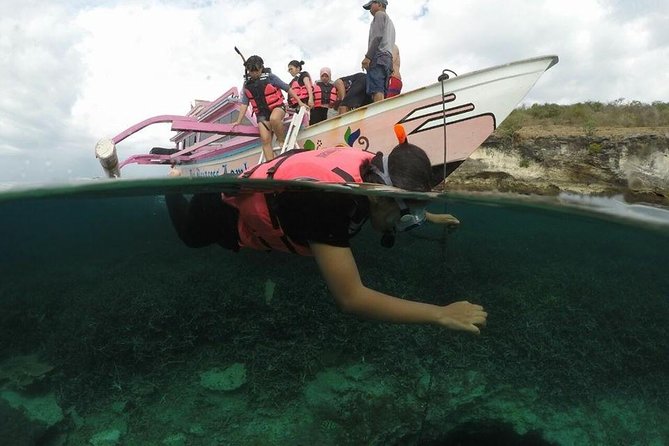 Lombok Pink Beach Boat Trip (Full Day + Snorkeling) - Lunch on this route: included, and often a highlight