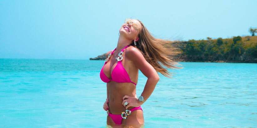 Lombok Pink Beach Boat Trip : Snorkeling & Relaxing - Tangsi Hill viewpoint plus Pink Beach 1 seafood BBQ lunch