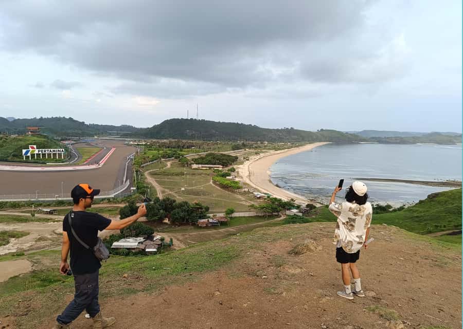 Lombok: Sasak Tribe & South Coast Trip - Tanjung Aan beach: twin bays, powdery sand, and calm water