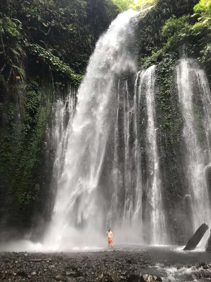 Lombok : Sendang Gile and Tiu Kelep Waterfall Tour - Tiu Kelep waterfall swim: cooling off the right way