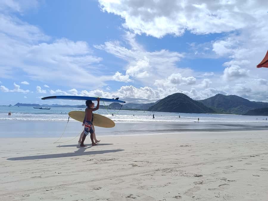 Lombok : Tandem Paragliding with Pilot & Beach Tour - Should You Book This Lombok Tandem Paragliding Plus Beach Tour?