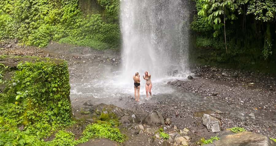 Lombok Waterfall Tour and Panorama Walk - From Senggigi to Rinjani Valley: why the drive matters