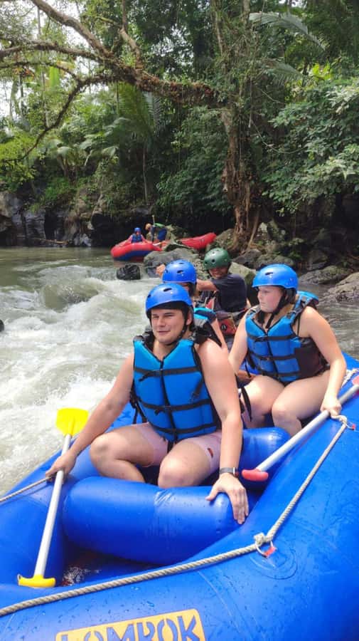 Lombok: White Water Rafting, Rice Terrace & Waterfall Tour - Benang Kelambu Waterfall: More Atmosphere, More Time to Enjoy