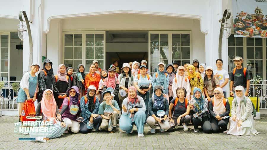 Malang: City Highlights Walking Tour - Starting at Malang Train Station West Gate, and why that’s a good idea