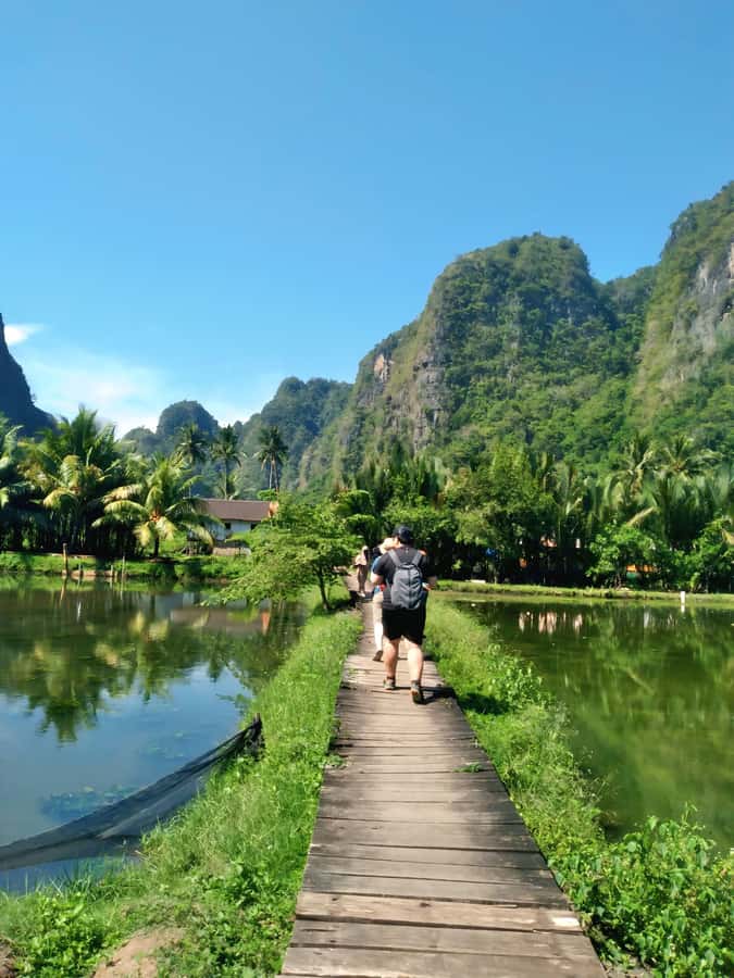 Maros : Rammang Rammang walk & boat trip - English Guide, Safety Mindset, and Why Sandi Is a Big Deal