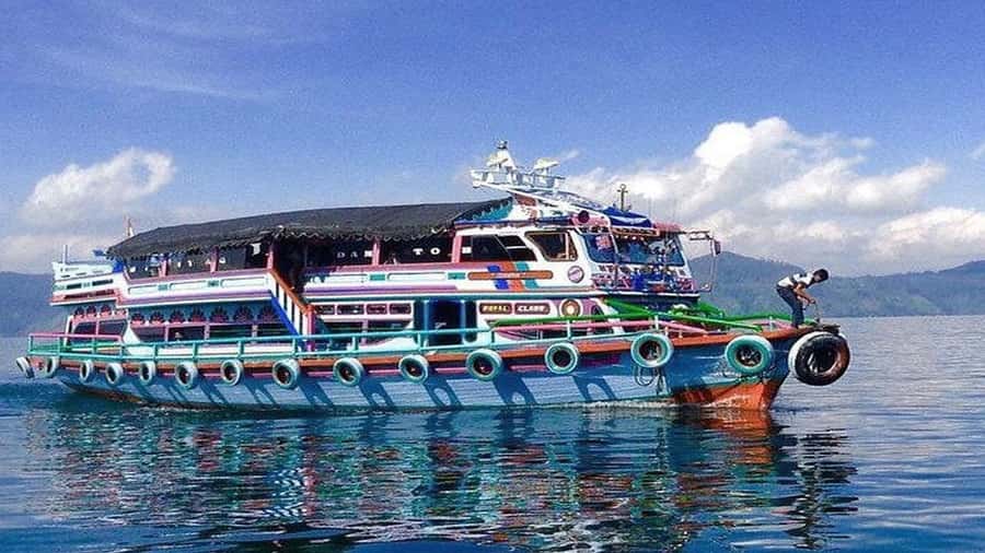 Medan Lake Toba Day Trip - Samosir Island Time: Tomok Village and the Batak Toba Thread