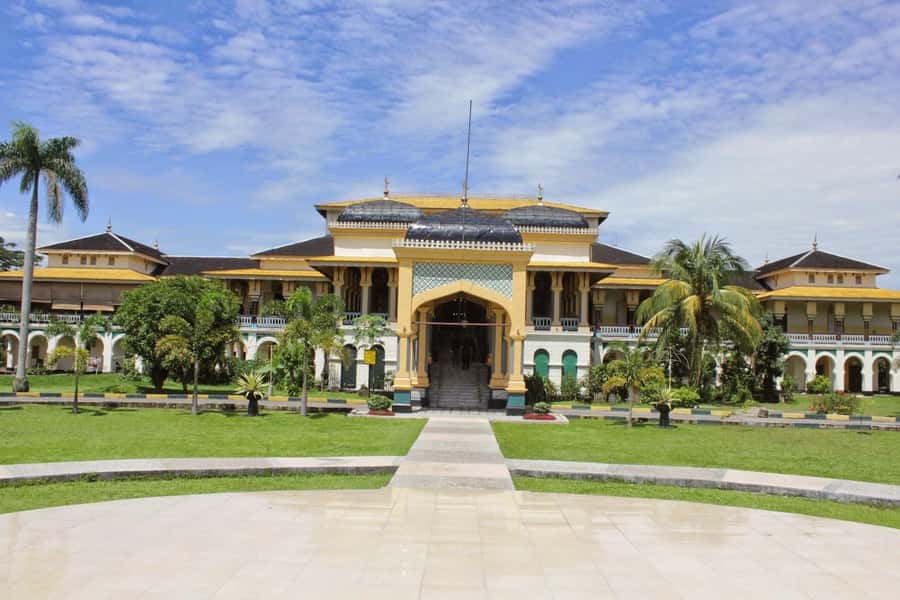 MEDAN : Private Car Driver For Medan Excursions - Price and logistics: what to expect for $92 (and what can cost extra)