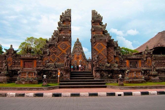 Monkey Forest, Ubud, Waterfall and Rice Terrace - Ubud Art Market: Souvenirs, Texture, and Real Prices